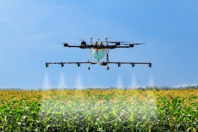Estratégias Tecnológicas para o Crescimento do Agronegócio: A Importância dos Drones 18 aplicação de insumos com Drones no Agronegócio