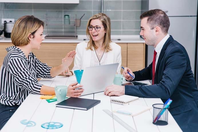 As Melhores Práticas de Automação de Marketing para Escolas e Universidades 16 Automação de marketing para escolas e colégios