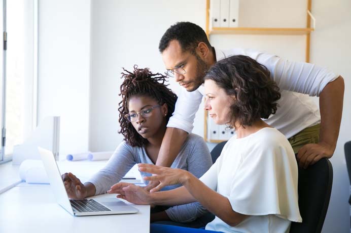 7 Motivos para Sua Empresa Iniciar uma Campanha de Mídia Patrocinada Agora Mesmo com uma Agência de Tráfego 3 criação de conteúdo para o Tráfego Pago